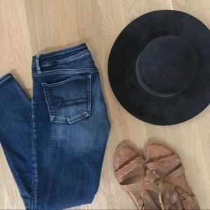 American Eagle Super Low Rise Jegging
